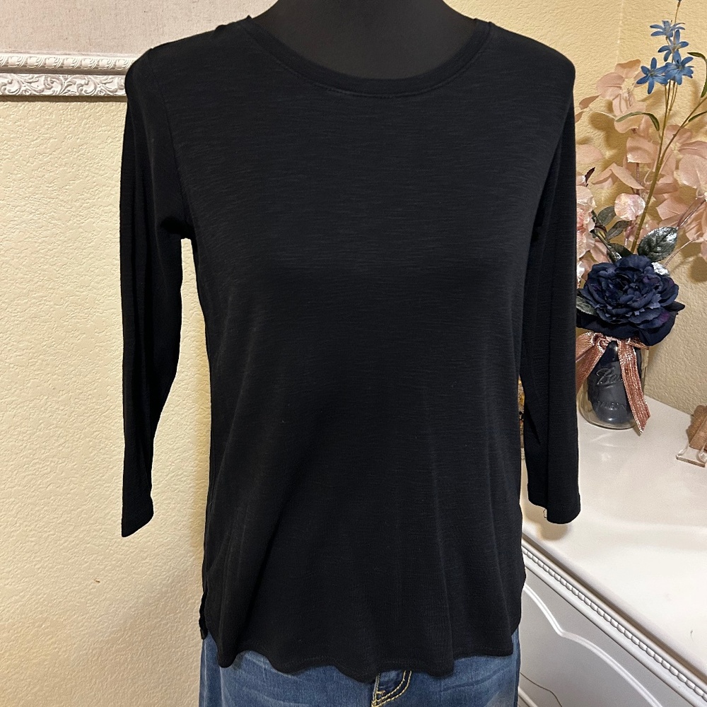 Kirkland Signature Black Long Sleeve Athletic Top